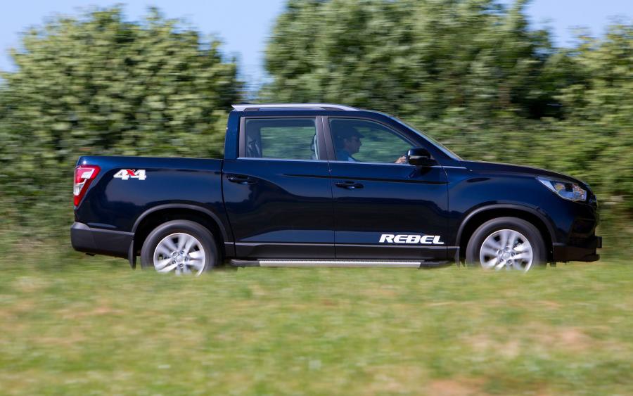  SsangYong Musso Rebel 2018 года  (UK) (фото 9 из 15)